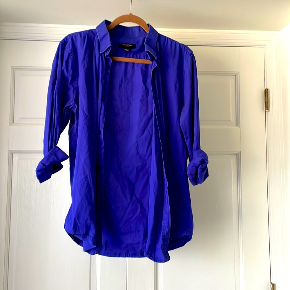 3/$18 🌺 Bright blue button up shirt, men’s medium